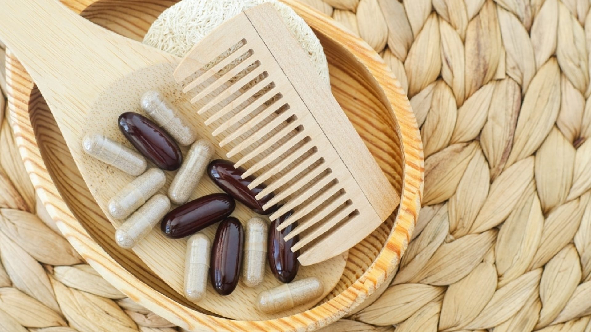 Small,Wooden,Plate,With,Food,Supplement,Capsules,,Pills,And,Wooden